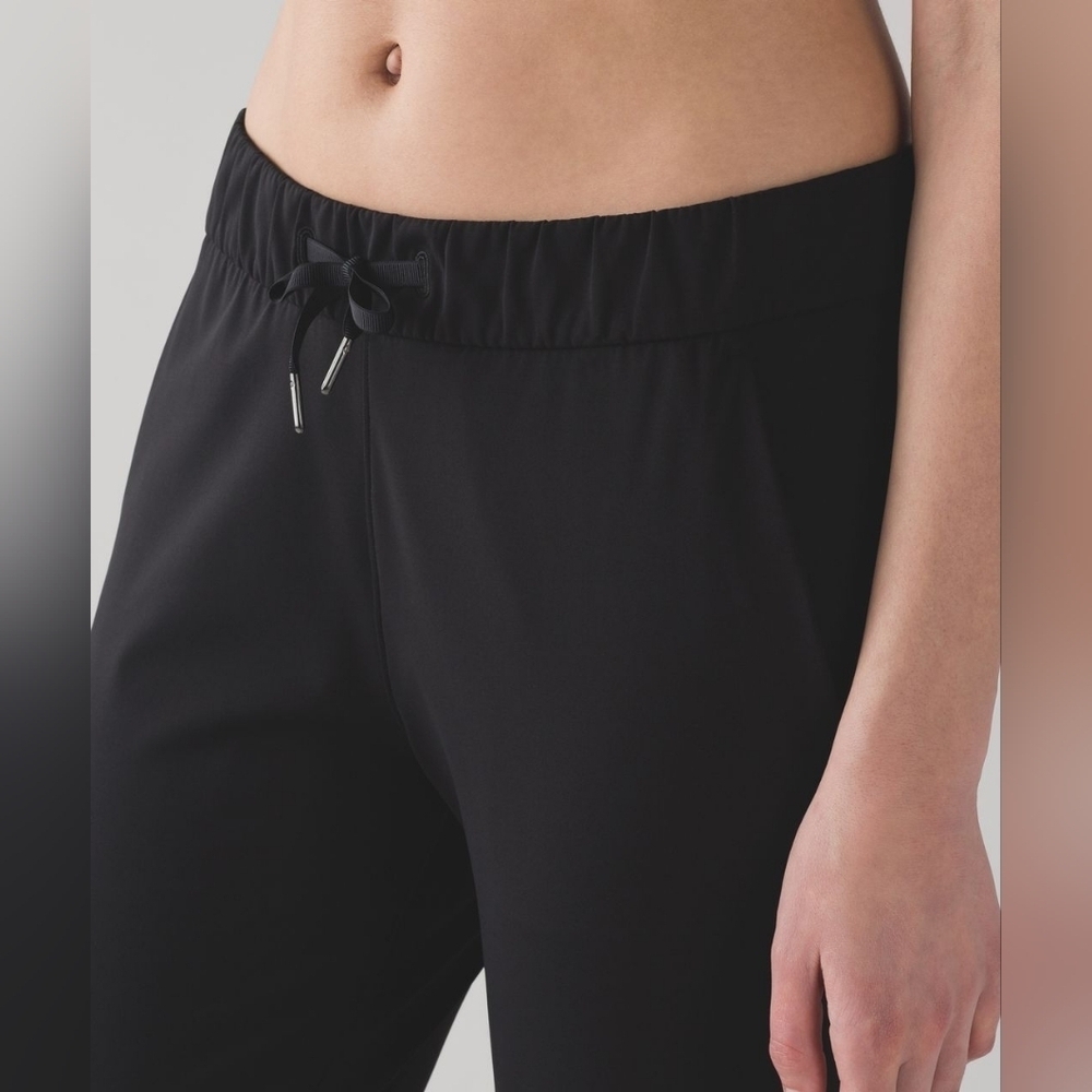 Lululemon On‎ The Fly Pant 28" Black W5ALWS Women's Size 2 Jogger Athleisure - Picture 2 of 11